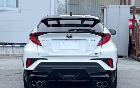 Toyota C-HR I рестайлинг, 2021 год, 1 659 000 рублей, 4 фотография