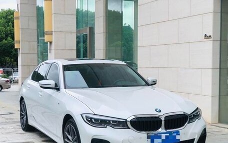 BMW 3 серия, 2021 год, 3 000 000 рублей, 3 фотография
