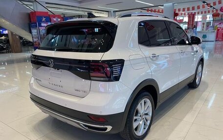 Volkswagen T-Cross I, 2022 год, 1 420 555 рублей, 6 фотография