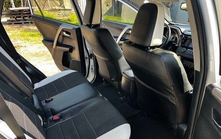 Toyota RAV4, 2016 год, 2 500 000 рублей, 6 фотография