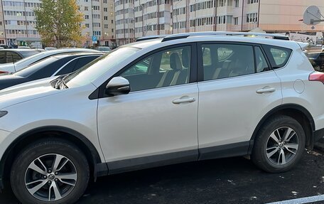 Toyota RAV4, 2016 год, 2 500 000 рублей, 4 фотография