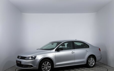 Volkswagen Jetta VI, 2013 год, 890 000 рублей, 1 фотография