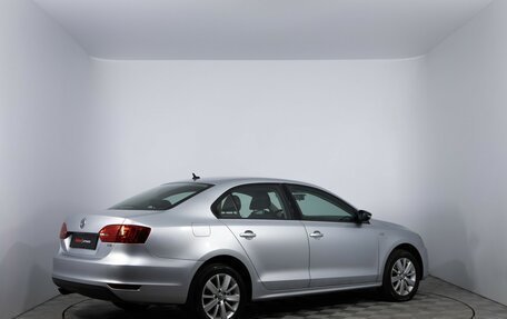 Volkswagen Jetta VI, 2013 год, 890 000 рублей, 5 фотография