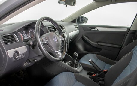 Volkswagen Jetta VI, 2013 год, 890 000 рублей, 10 фотография