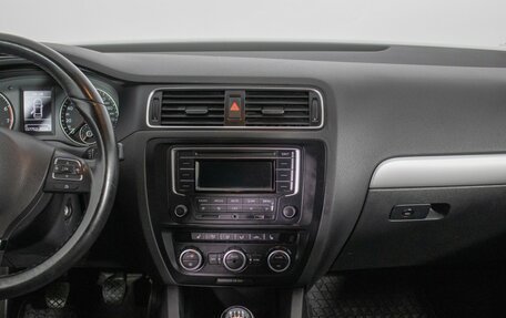 Volkswagen Jetta VI, 2013 год, 890 000 рублей, 14 фотография