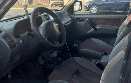Nissan Terrano II рестайлинг, 1997 год, 300 000 рублей, 6 фотография