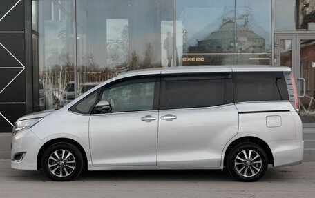 Toyota Esquire I, 2019 год, 2 500 000 рублей, 8 фотография