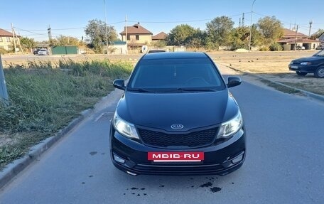 KIA Rio III рестайлинг, 2015 год, 920 000 рублей, 2 фотография