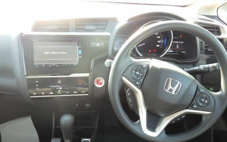 Honda Fit III, 2019 год, 1 650 000 рублей, 4 фотография