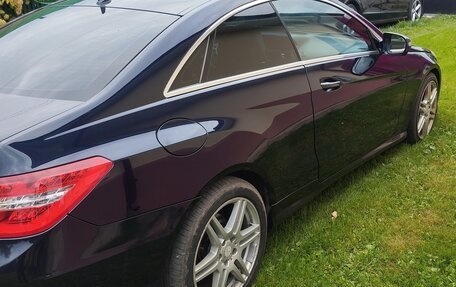 Mercedes-Benz E-Класс, 2009 год, 1 900 000 рублей, 4 фотография