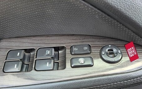 KIA K5 I рестайлинг, 2011 год, 975 000 рублей, 23 фотография