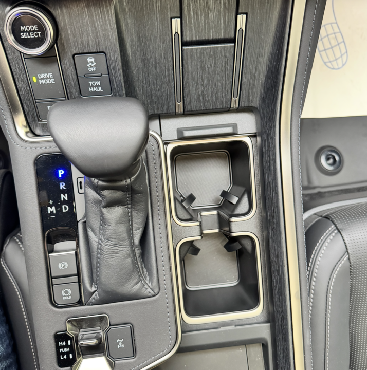 Lexus GX II рестайлинг 2, 2024 год, 16 700 000 рублей, 12 фотография