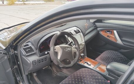 Toyota Camry, 2010 год, 1 000 000 рублей, 5 фотография