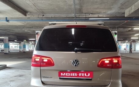 Volkswagen Touran III, 2013 год, 1 180 000 рублей, 6 фотография