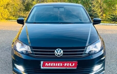 Volkswagen Polo VI (EU Market), 2017 год, 1 090 000 рублей, 1 фотография