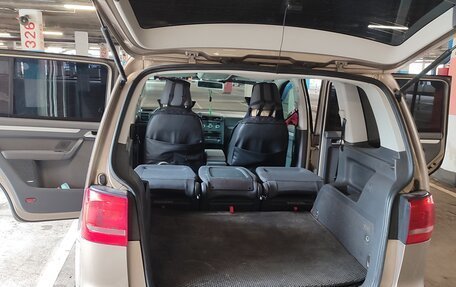 Volkswagen Touran III, 2013 год, 1 180 000 рублей, 21 фотография