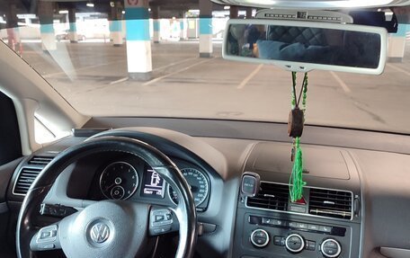 Volkswagen Touran III, 2013 год, 1 180 000 рублей, 16 фотография