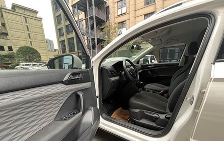 Volkswagen Tharu, 2021 год, 1 400 000 рублей, 12 фотография