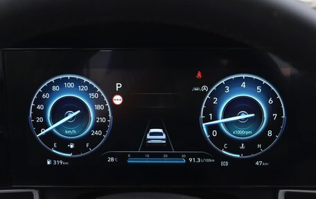 Hyundai Elantra, 2025 год, 2 050 000 рублей, 16 фотография