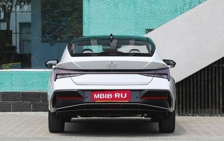 Hyundai Elantra, 2025 год, 2 050 000 рублей, 6 фотография