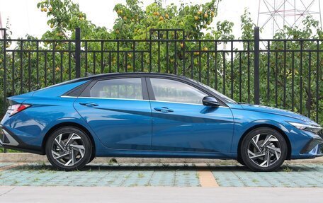 Hyundai Elantra, 2025 год, 2 050 000 рублей, 8 фотография