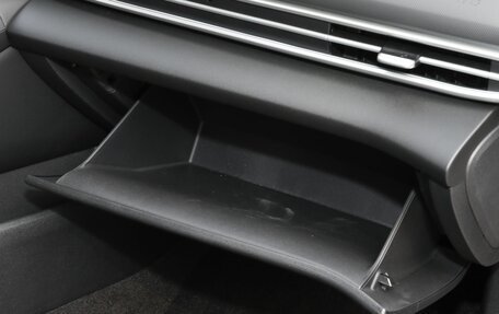 Hyundai Elantra, 2025 год, 2 050 000 рублей, 14 фотография