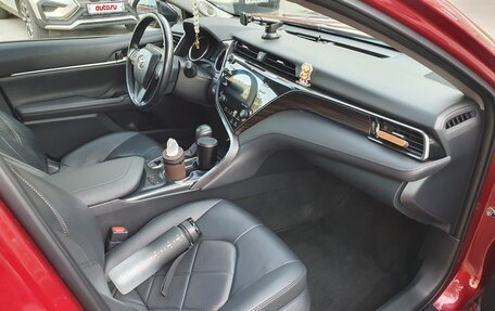 Toyota Camry, 2018 год, 2 999 999 рублей, 14 фотография