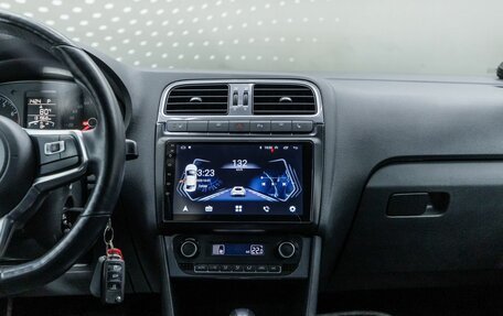 Volkswagen Polo VI (EU Market), 2019 год, 1 355 000 рублей, 13 фотография