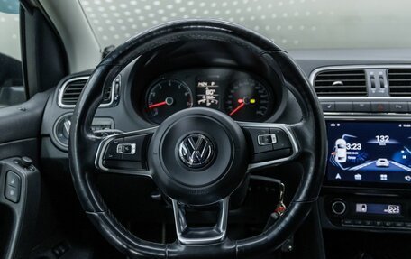 Volkswagen Polo VI (EU Market), 2019 год, 1 355 000 рублей, 10 фотография
