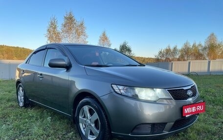 KIA Cerato III, 2011 год, 750 000 рублей, 2 фотография