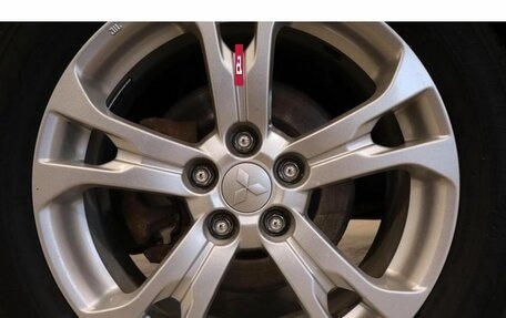 Mitsubishi Outlander III рестайлинг 3, 2013 год, 1 499 000 рублей, 18 фотография