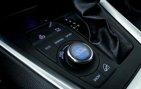 Toyota RAV4, 2020 год, 3 599 000 рублей, 23 фотография