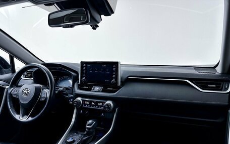 Toyota RAV4, 2020 год, 3 599 000 рублей, 26 фотография