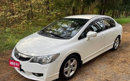 Honda Civic VIII, 2010 год, 950 000 рублей, 4 фотография