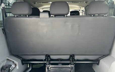 Volkswagen Caravelle T5, 2013 год, 2 650 000 рублей, 7 фотография
