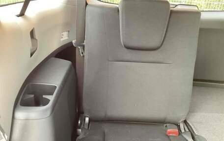 Toyota Wish II, 2016 год, 1 234 000 рублей, 30 фотография