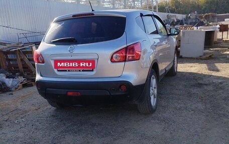 Nissan Qashqai, 2008 год, 700 000 рублей, 2 фотография