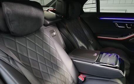 Mercedes-Benz S-Класс, 2024 год, 22 000 000 рублей, 21 фотография