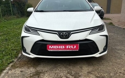 Toyota Corolla, 2022 год, 2 100 000 рублей, 1 фотография
