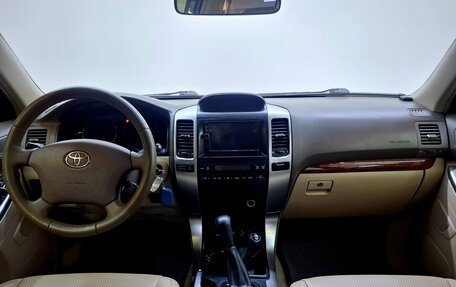 Toyota Land Cruiser Prado 120 рестайлинг, 2004 год, 1 790 000 рублей, 10 фотография