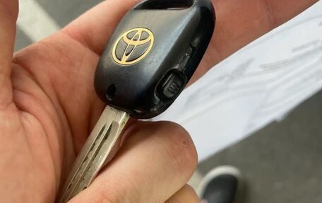 Toyota Platz, 2000 год, 390 000 рублей, 2 фотография