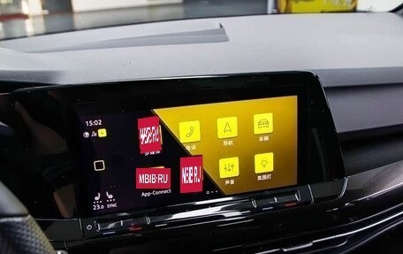 Volkswagen Golf VIII, 2022 год, 2 200 000 рублей, 13 фотография