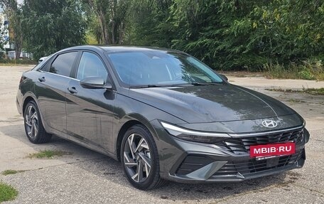 Hyundai Elantra, 2024 год, 2 280 000 рублей, 2 фотография