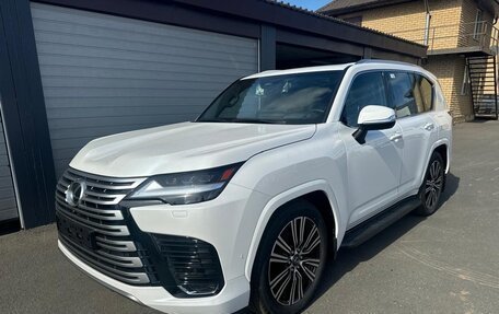 Lexus LX, 2025 год, 21 000 000 рублей, 4 фотография