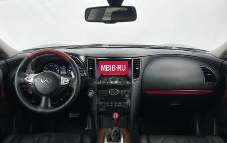 Infiniti FX II, 2012 год, 1 480 000 рублей, 13 фотография