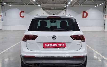 Volkswagen Tiguan II, 2017 год, 2 299 000 рублей, 7 фотография