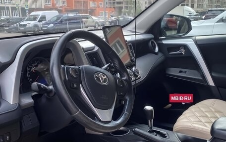 Toyota RAV4, 2013 год, 1 550 000 рублей, 9 фотография