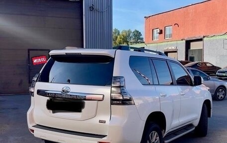 Toyota Land Cruiser Prado 150 рестайлинг 2, 2016 год, 3 500 000 рублей, 3 фотография
