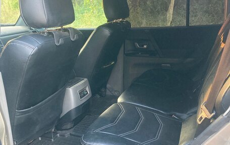 Mitsubishi Pajero III рестайлинг, 2004 год, 1 150 000 рублей, 7 фотография