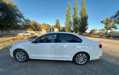 Volkswagen Jetta VI, 2014 год, 780 000 рублей, 2 фотография